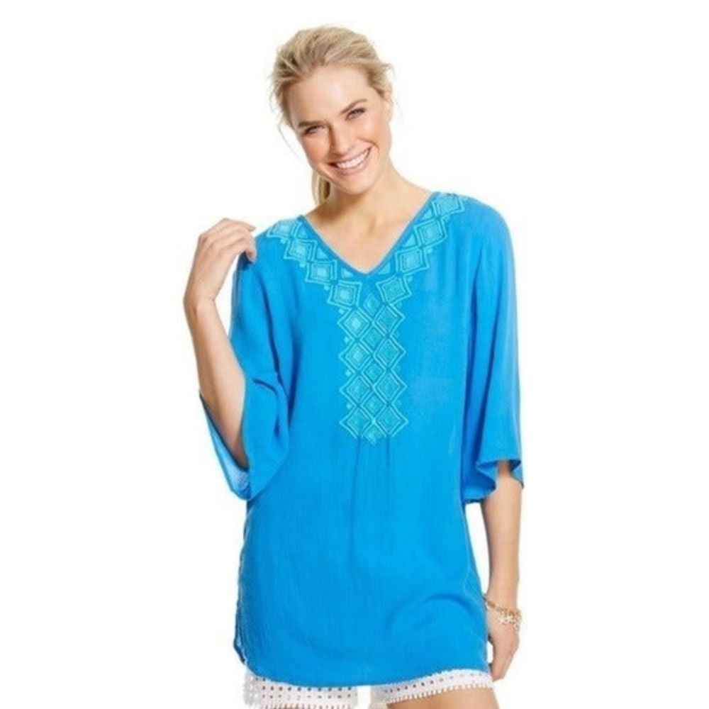NWOT Lilly Pulitzer for Target 3/4 sleeve embroidered v-neck blue gauze top